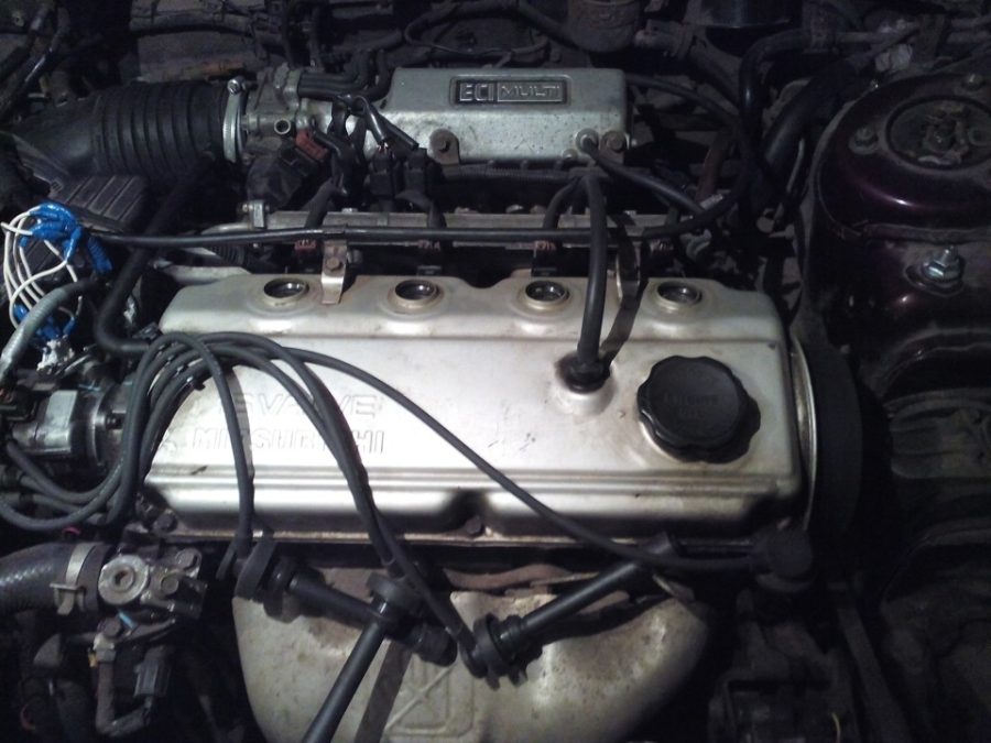 Moteur Mitsubishi 4G64 2.4