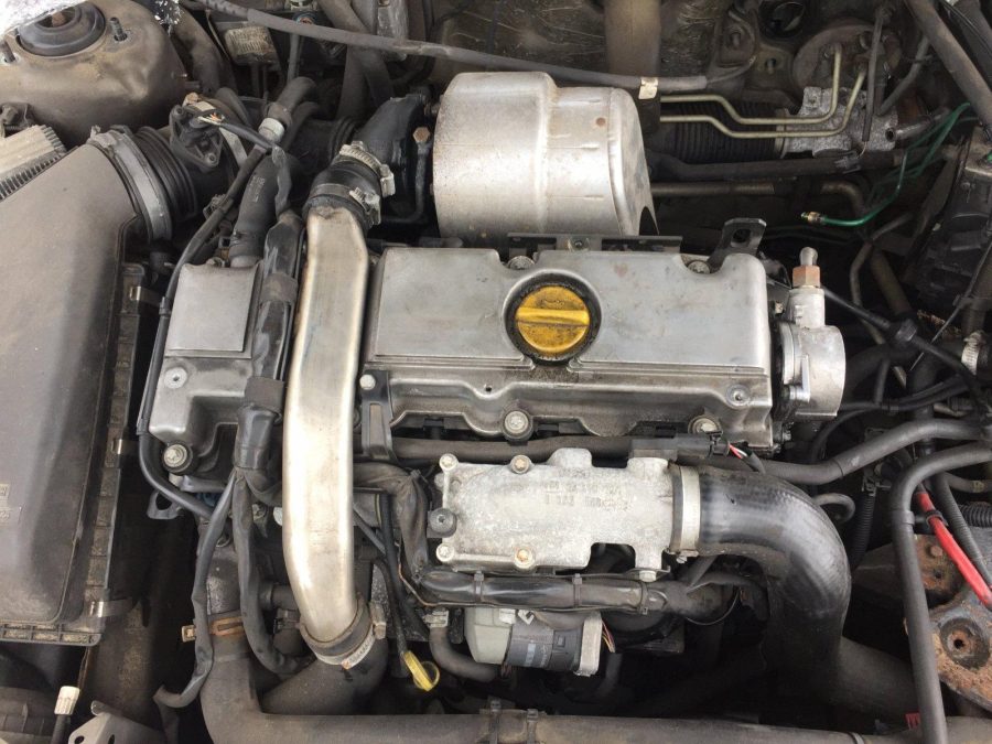 Moteur de la Saab 9-5 2.2 TiD (D223L)